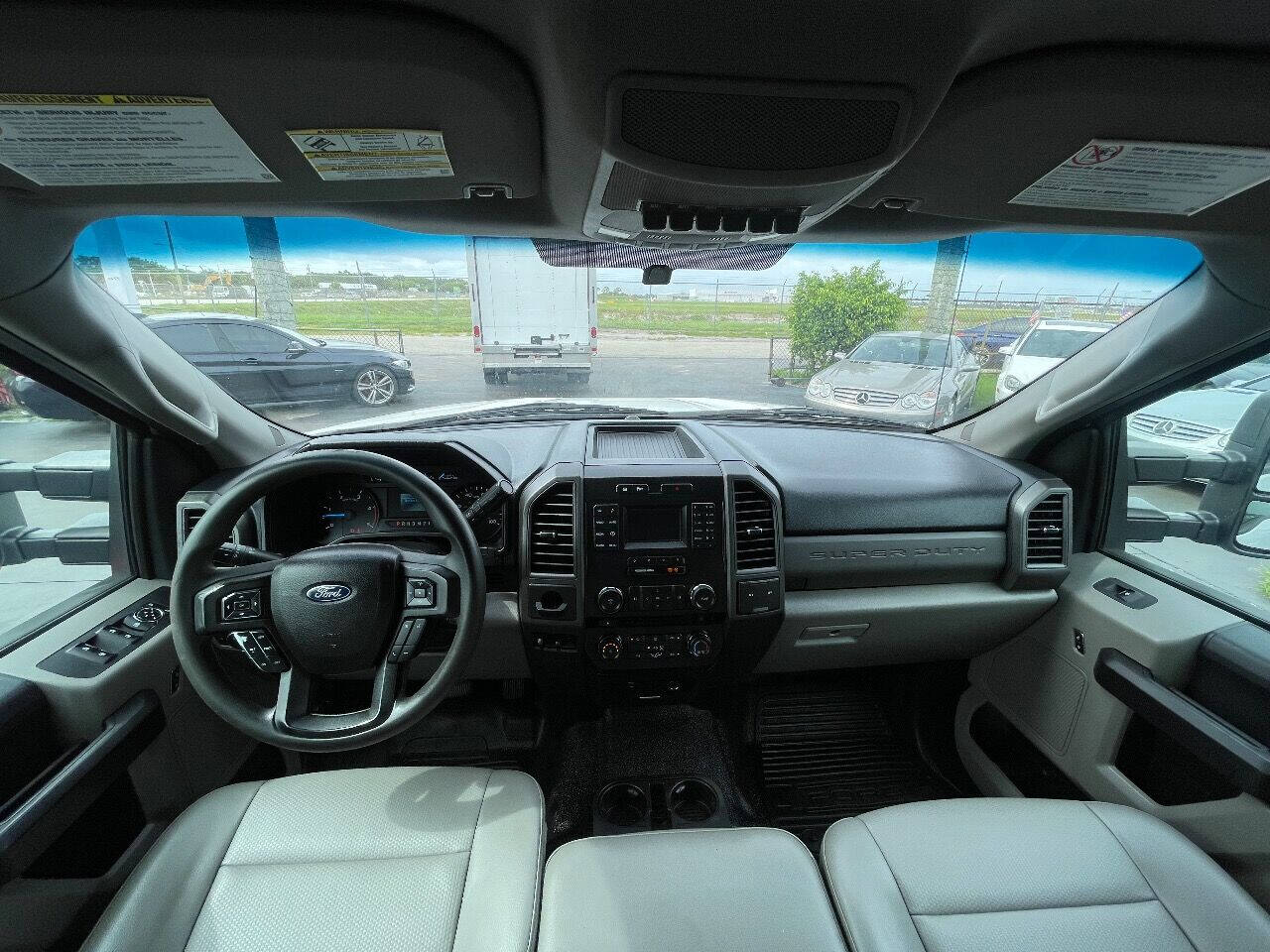 2017 FORD F-350 Pickup - $31,900
