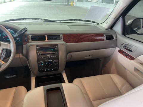 2011 GMC Yukon SLT