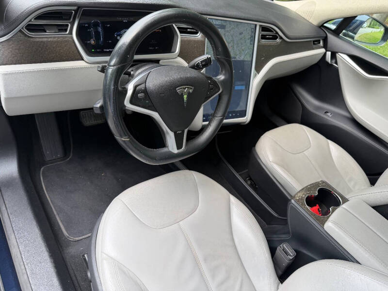 2013 Tesla Model S