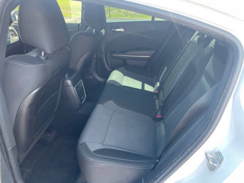 2016 Dodge Charger SXT