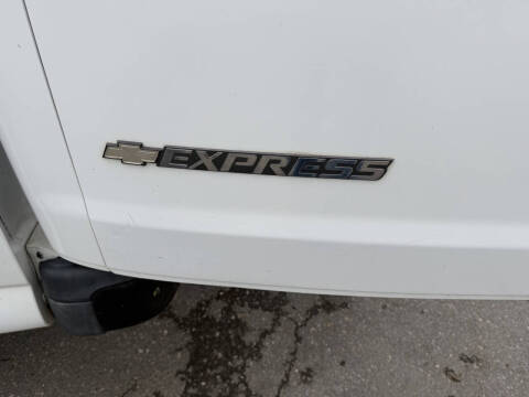 2017 Chevrolet Express 2500