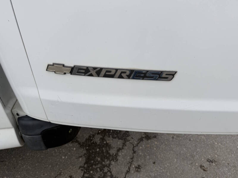 2017 Chevrolet Express 2500
