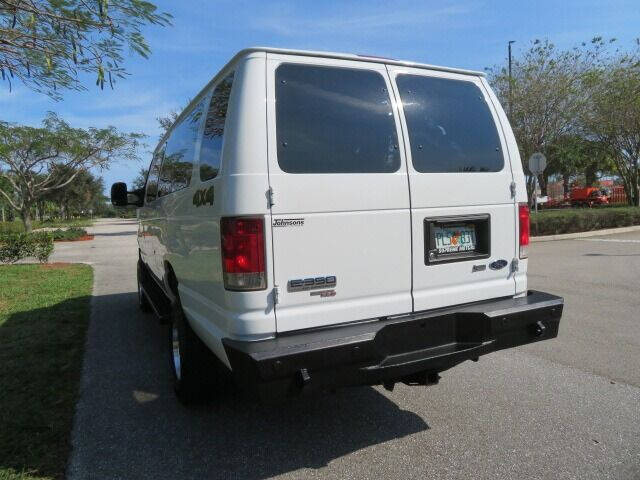 2014 Ford E-Series E-350 SD XLT