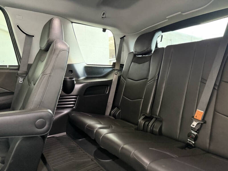 2019 Cadillac Escalade Luxury