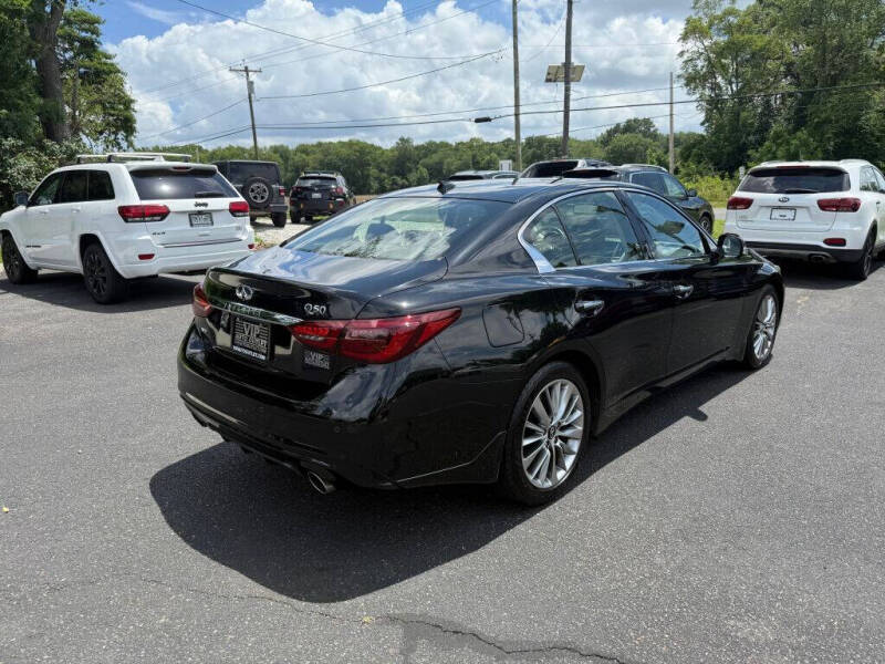 2022 Infiniti Q50 Luxe