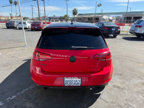 2015 Volkswagen Golf GTI SE