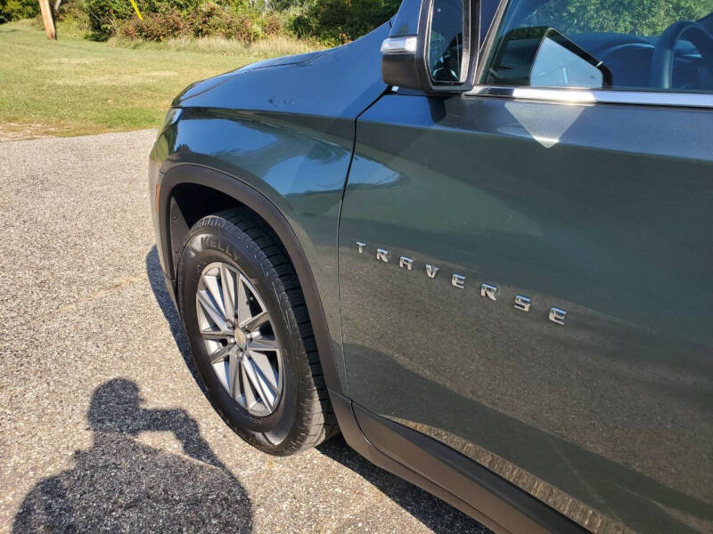 2023 Chevrolet Traverse LT Cloth