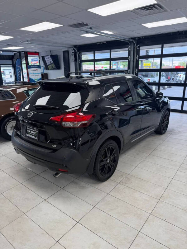 2020 Nissan Kicks SR