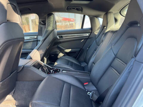 2018 Porsche Panamera