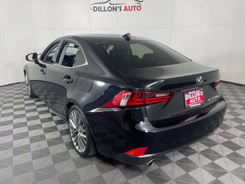 2016 Lexus IS 300