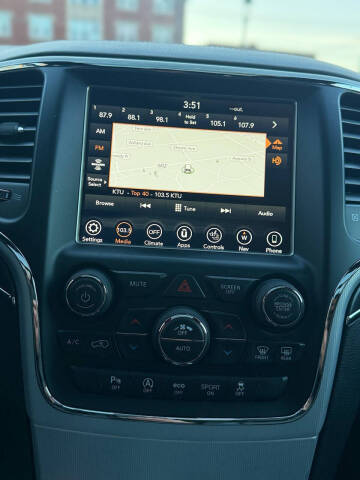 2018 Jeep Grand Cherokee Sterling Edition