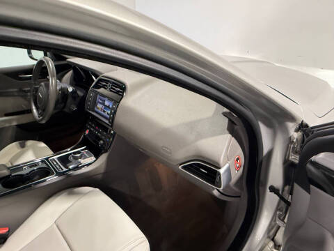 2017 Jaguar XE 20d Premium