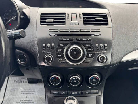 2013 Mazda MAZDA3 i Touring