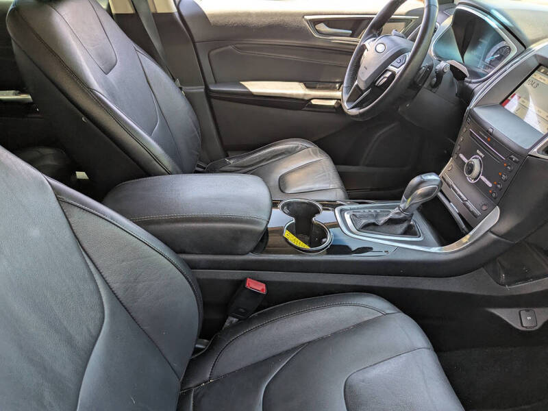 2016 Ford Edge Titanium