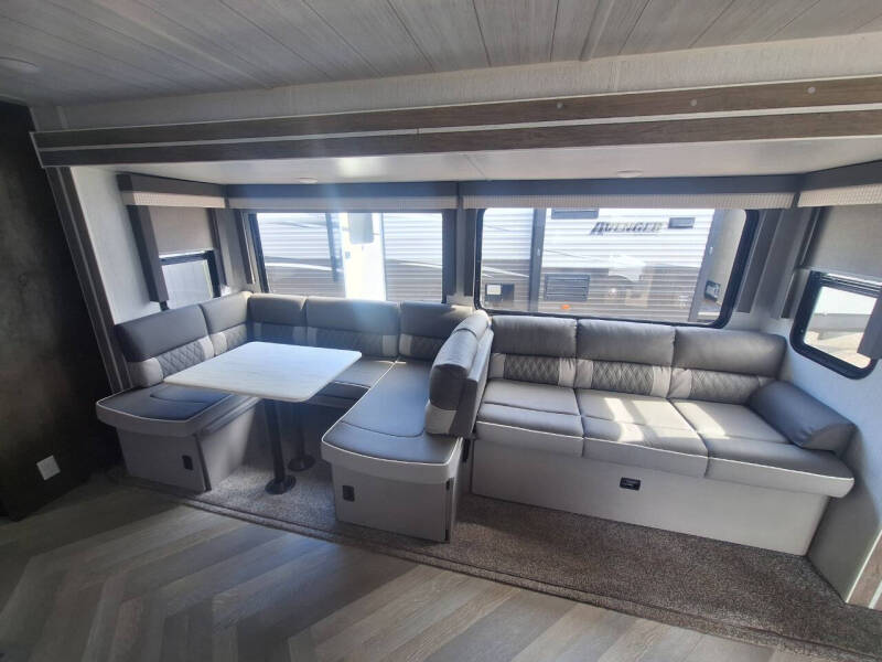 2022 Forest River Salem 32BHDS