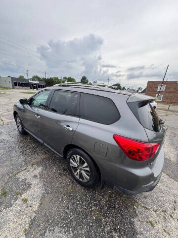 2019 Nissan Pathfinder S