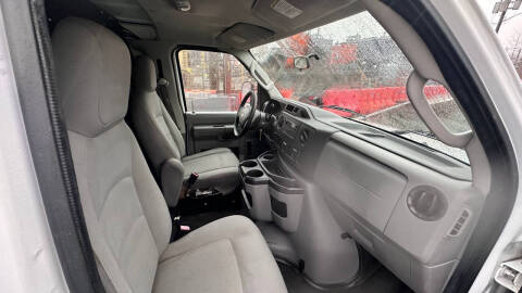 2010 Ford E-Series E-250