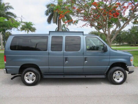 2014 Ford E-Series E-150 XLT