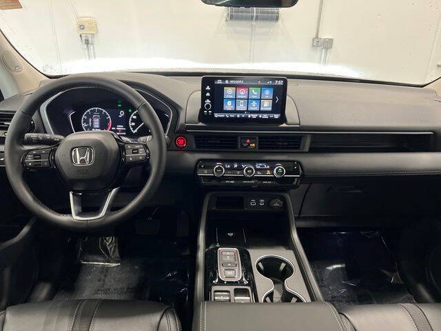 2025 Honda Pilot Touring