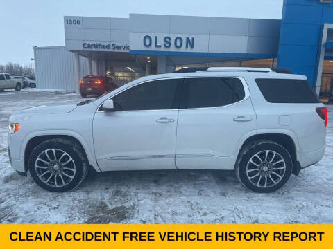 2023 GMC Acadia Denali