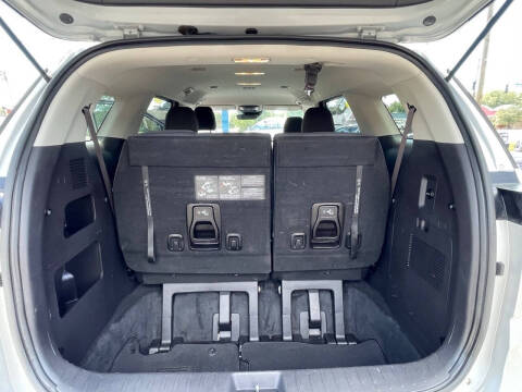 2022 Kia Carnival LX