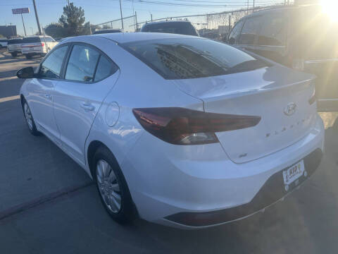 2019 Hyundai Elantra SE