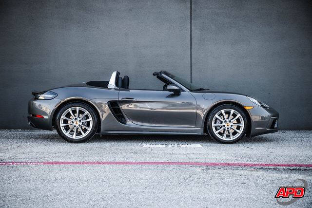 2021 Porsche 718 Boxster