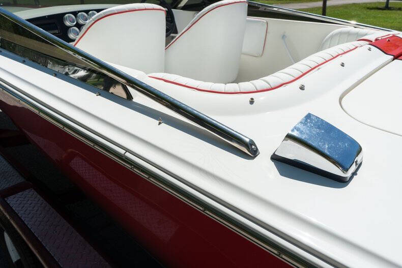 1994 Donzi Marine Classic 22