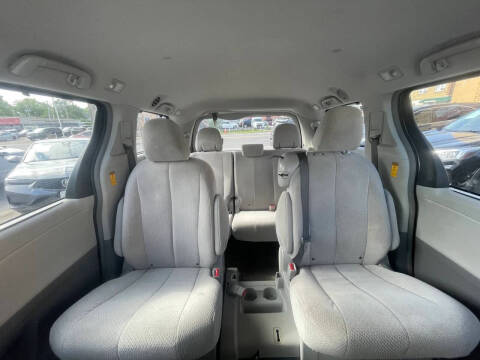 2014 Toyota Sienna