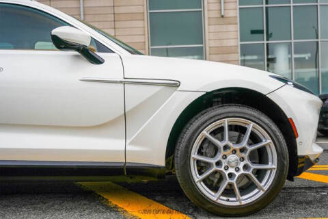 2021 Aston Martin DBX