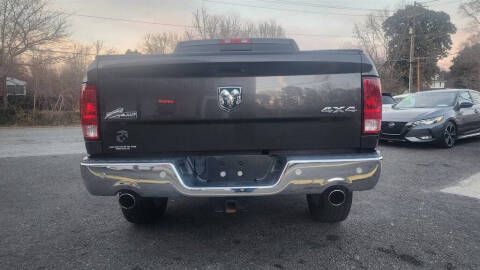 2018 RAM 1500 SLT