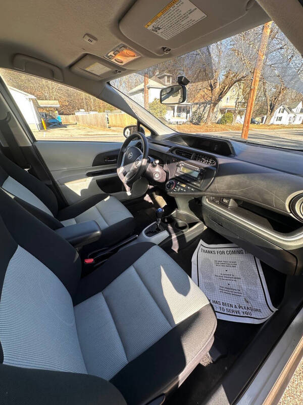 2014 Toyota Prius c One