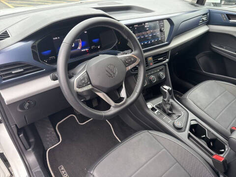 2022 Volkswagen Taos SE 4Motion