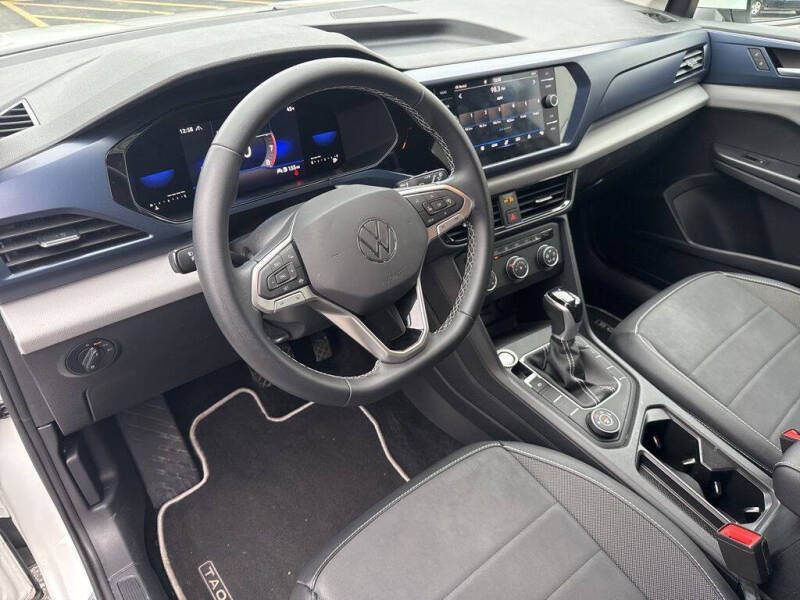 2022 Volkswagen Taos SE 4Motion