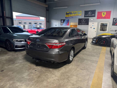 2017 Toyota Camry Hybrid