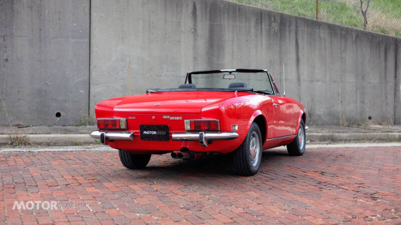 1973 FIAT 124 Spider