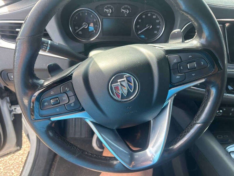 2022 Buick Enclave Essence