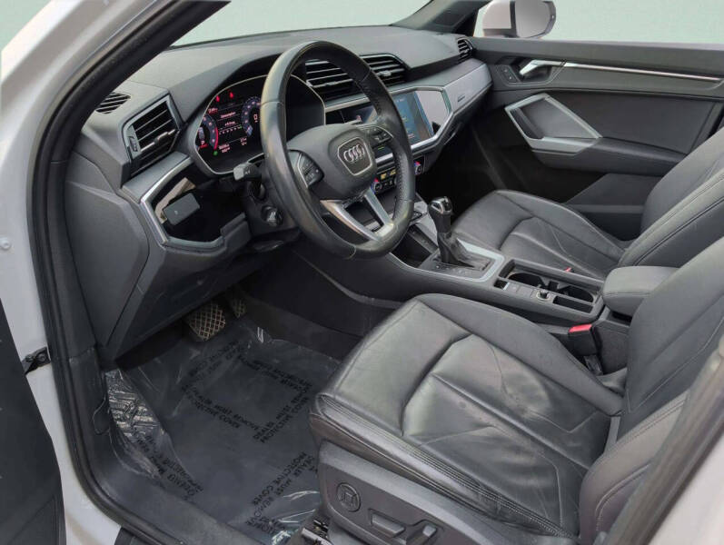 2019 Audi Q3 quattro Premium 45 TFSI