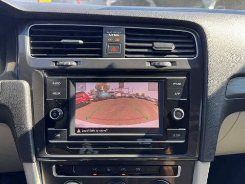 2018 Volkswagen Golf