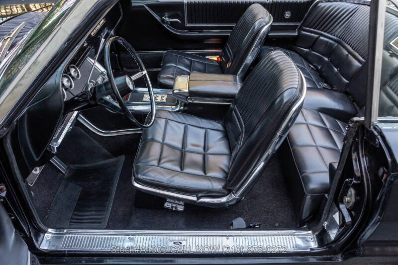 1966 Ford Thunderbird