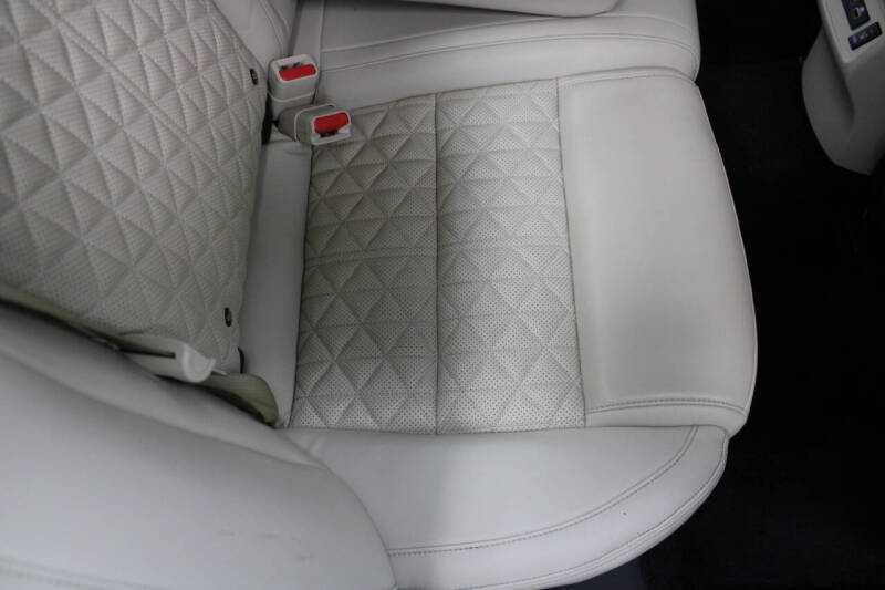 2020 Nissan Maxima Platinum