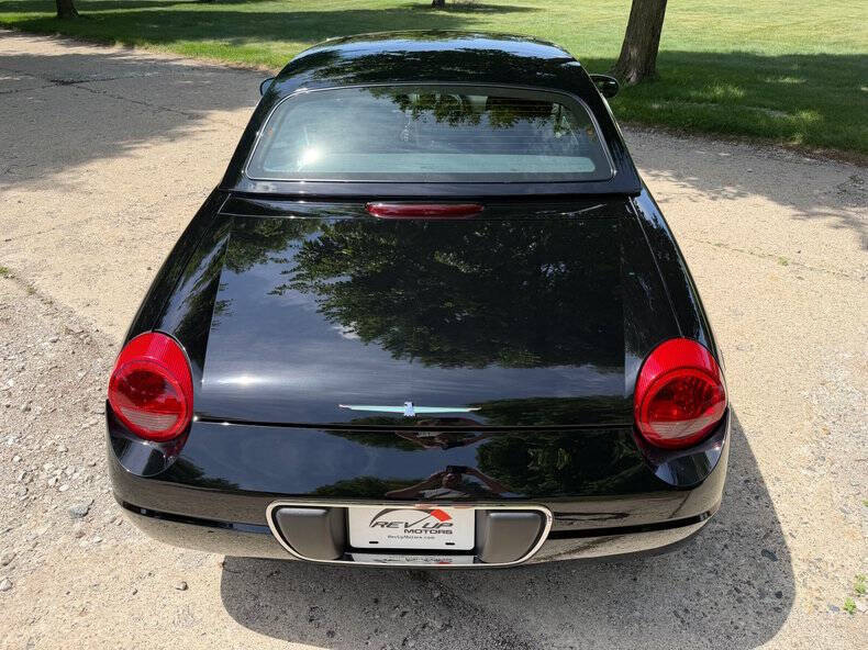 2002 Ford Thunderbird Deluxe