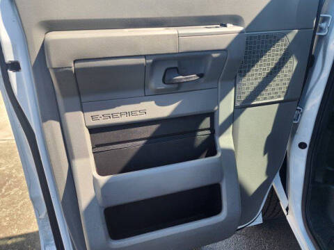 2024 Ford E-Series