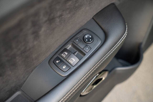 2019 Dodge Challenger 14
