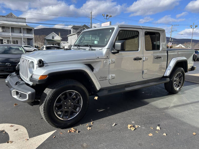 2023 Jeep Gladiator Overland