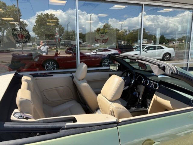 2005 Ford Mustang V6 Premium