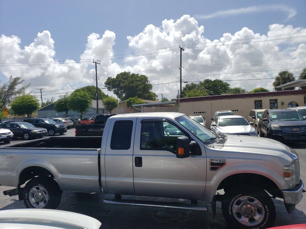 2010 FORD F-250 Pickup - $15,995