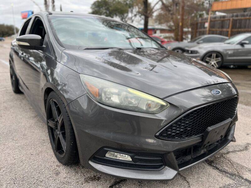 2015 Ford Focus for sale at AWESOME CARS LLC in Austin TX