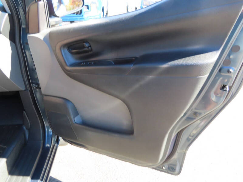 2019 Nissan NV200 SV