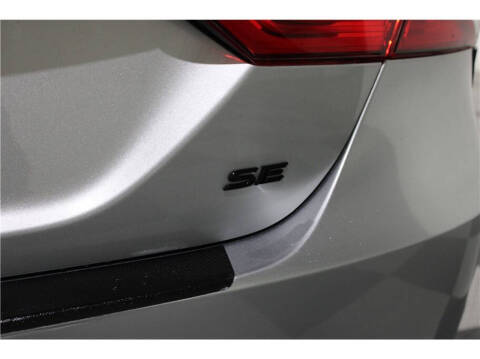 2022 Toyota Camry Hybrid SE Nightshade